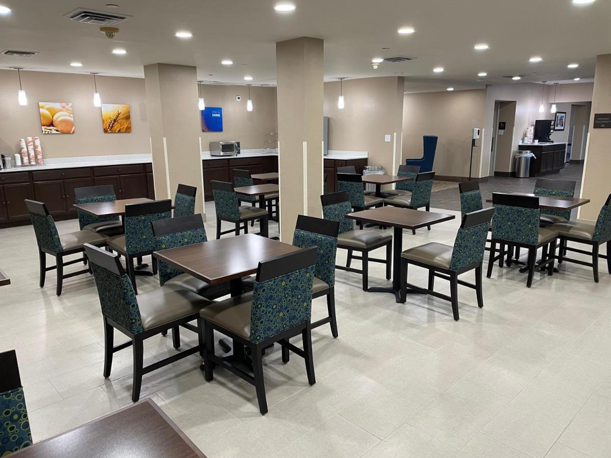 Quality Inn & Suites Spring Lake - Fayetteville Near Fort Bragg Экстерьер фото