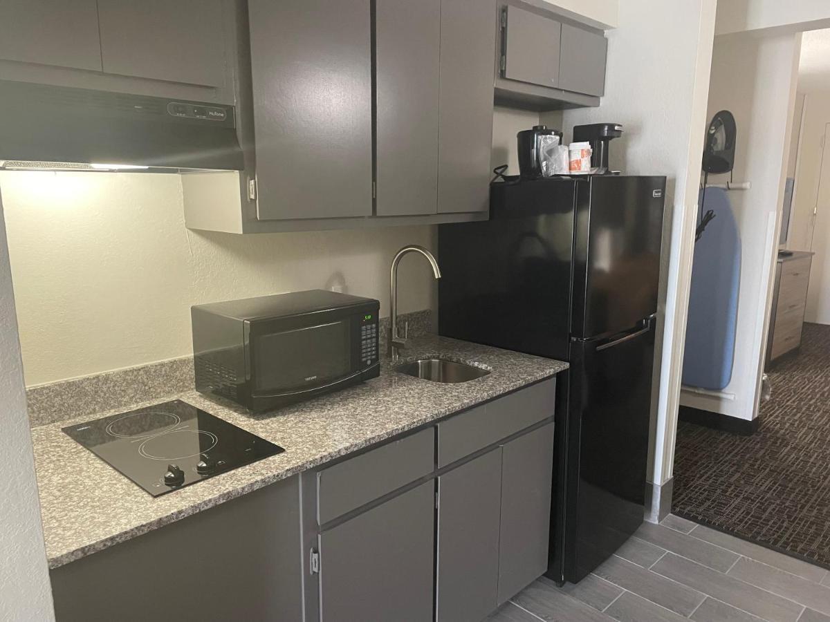 Quality Inn & Suites Spring Lake - Fayetteville Near Fort Bragg Экстерьер фото