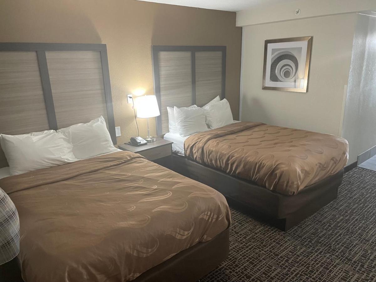 Quality Inn & Suites Spring Lake - Fayetteville Near Fort Bragg Экстерьер фото