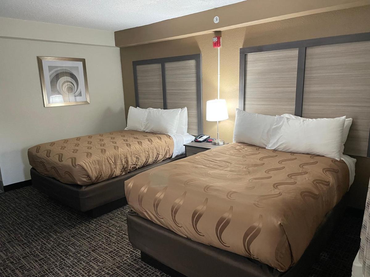 Quality Inn & Suites Spring Lake - Fayetteville Near Fort Bragg Экстерьер фото