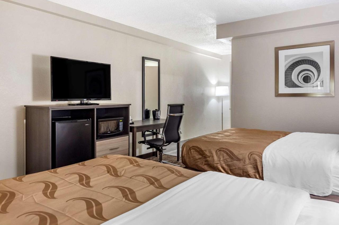 Quality Inn & Suites Spring Lake - Fayetteville Near Fort Bragg Экстерьер фото